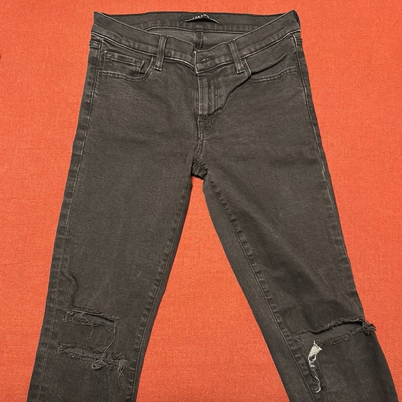 J Brand Black Mercy Cropped Jeans in a Size 27 - Picture 5 of 13